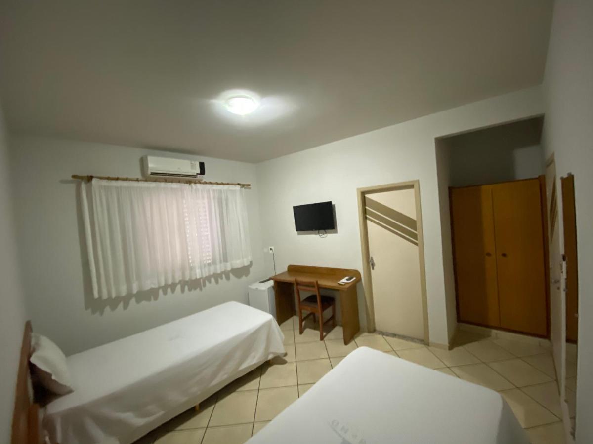 Onix Hotel 아시스 외부 사진