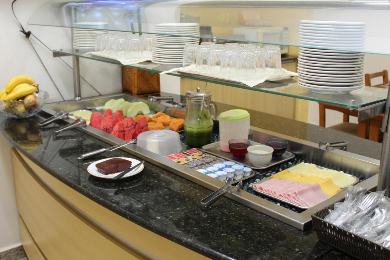 Onix Hotel 아시스 외부 사진